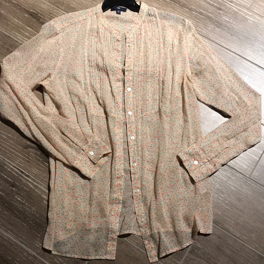 Gap floral peasant-style blouse/button-down